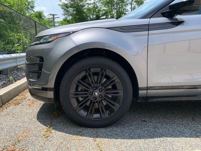 Photo of 2024 Eiger Gray Metallic Land Rover Range Rover Evoque
