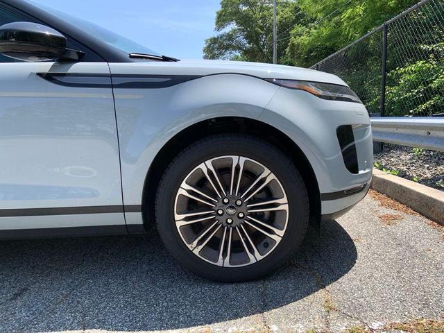 Photo of 2024 Arroios Grey Land Rover Range Rover Evoque