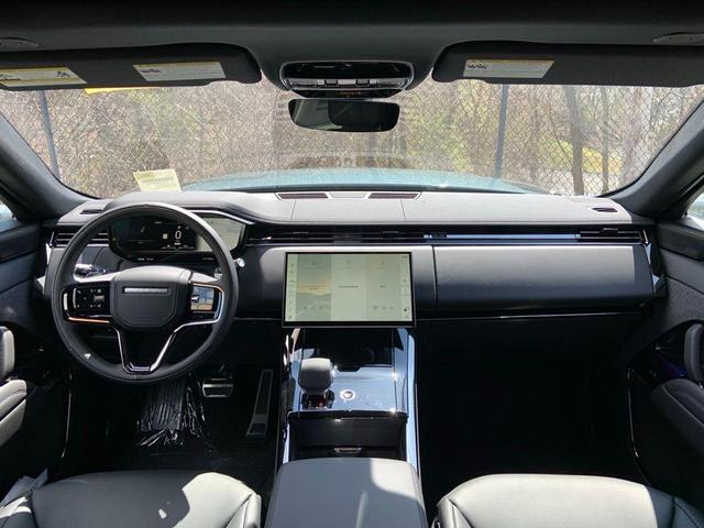 Photo of 2025 Giola Green Land Rover Range Rover Sport