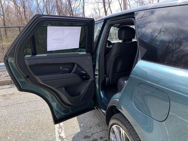 Photo of 2025 Giola Green Land Rover Range Rover Sport