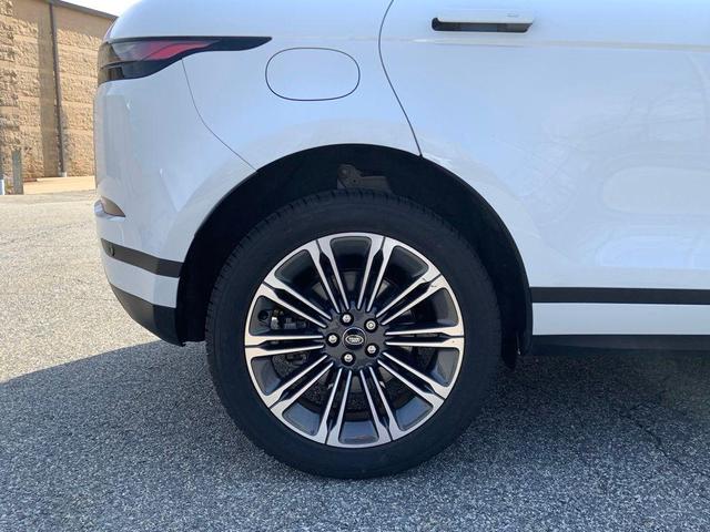 Photo of 2024 Fuji White Land Rover Range Rover Evoque