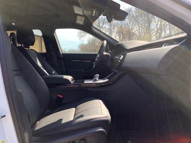 Photo of 2024 Fuji White Land Rover Range Rover Evoque