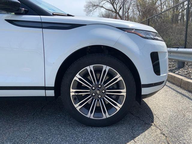 Photo of 2024 Fuji White Land Rover Range Rover Evoque