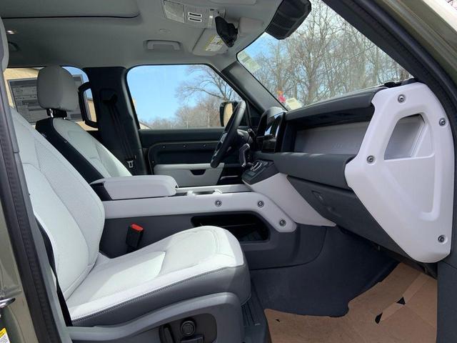 Photo of 2025 Pangea Green Land Rover Defender