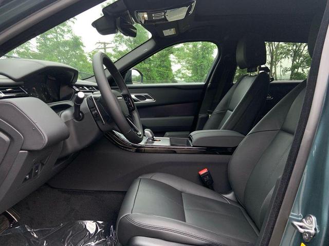 Photo of 2026 Giola Green Land Rover Range Rover Velar