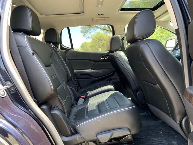 Photo of 2022 Midnight Blue Metallic GMC Acadia