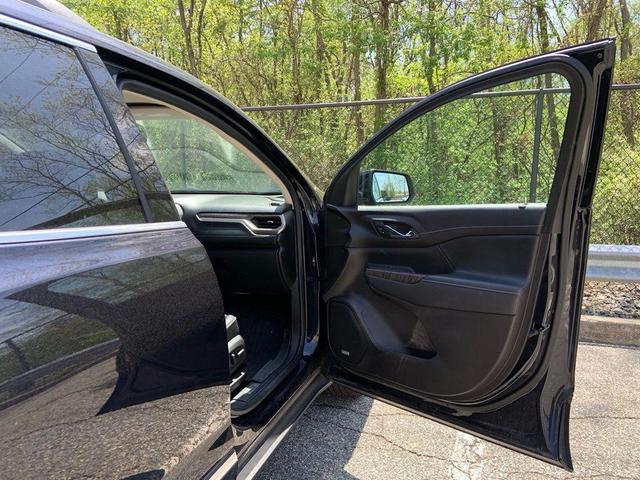 Photo of 2022 Midnight Blue Metallic GMC Acadia