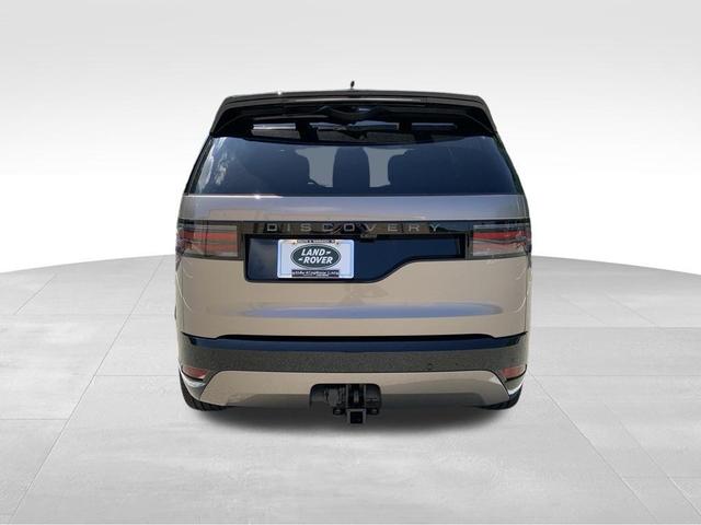 Photo of 2025 Lantau Bronze Land Rover Discovery