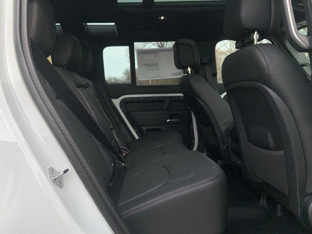 Photo of 2025 Fuji White Land Rover Defender