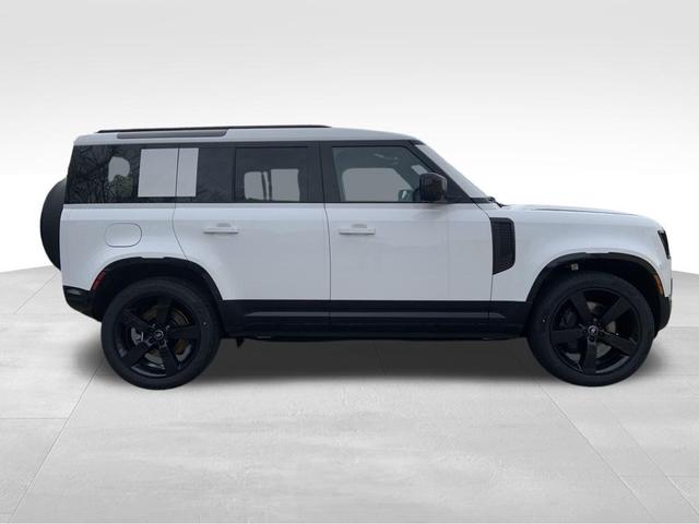 Photo of 2025 Fuji White Land Rover Defender
