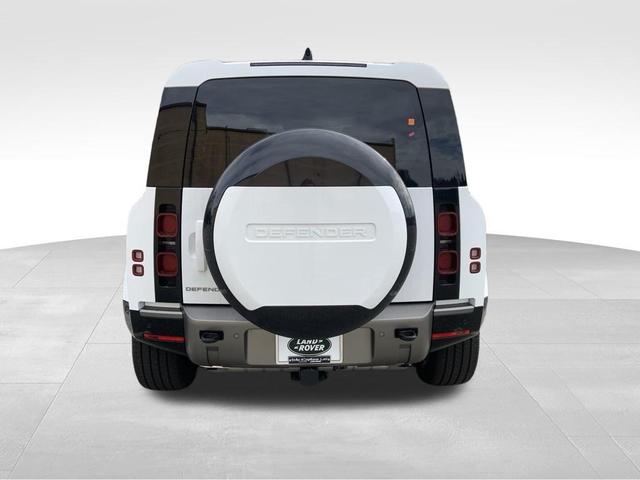 Photo of 2025 Fuji White Land Rover Defender