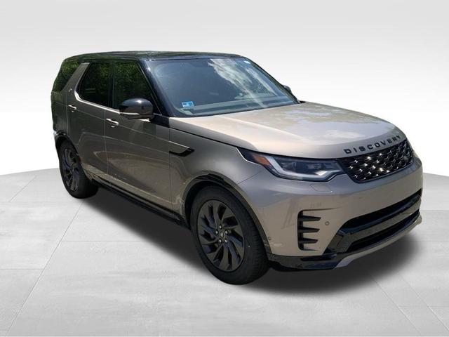 Photo of 2024 Lantau Bronze Land Rover Discovery