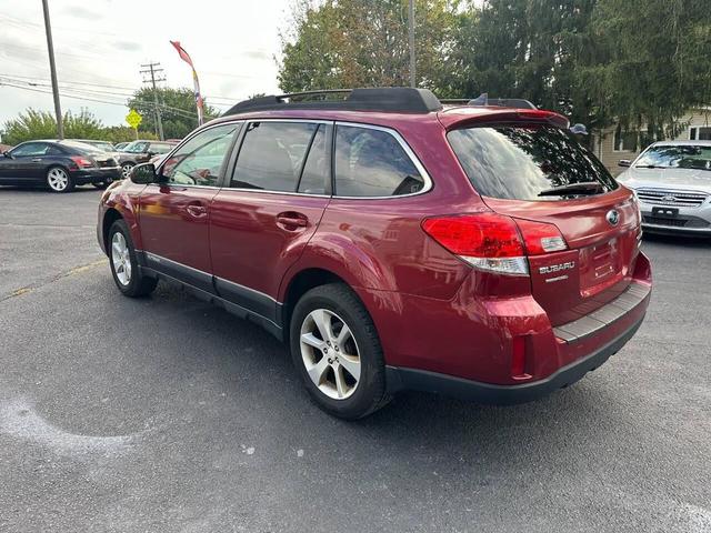 Photo of 2014 Venetian Red Pearl Subaru Outback