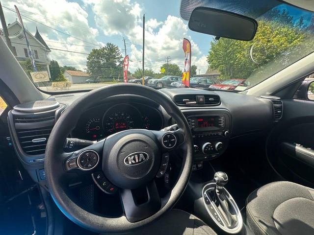 Photo of 2014 Shadow Black Kia Soul