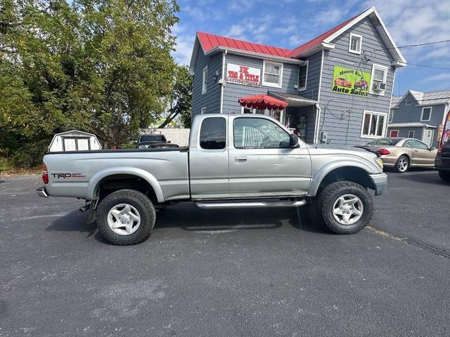 Photo of 2001 Pewter Toyota Tacoma