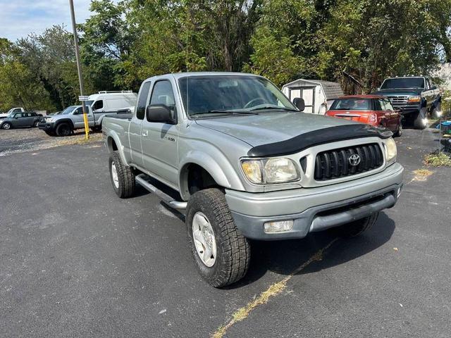 Photo of 2001 Pewter Toyota Tacoma