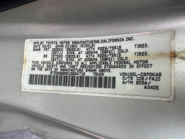 Photo of 2001 Pewter Toyota Tacoma