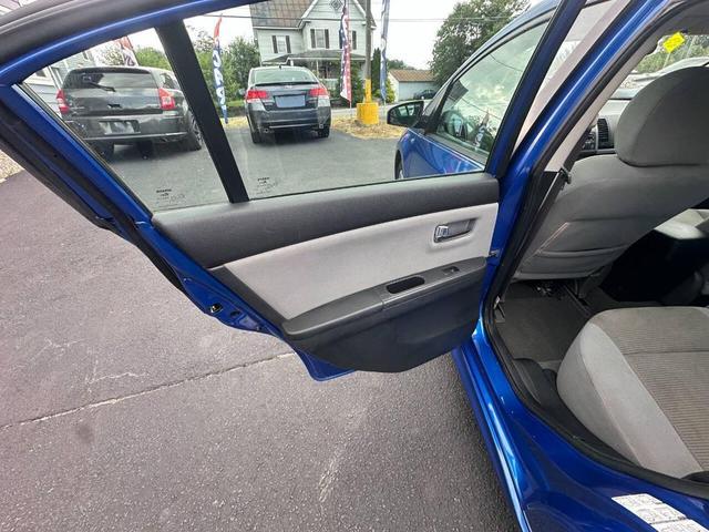 Photo of 2010 Metallic Blue Nissan Sentra
