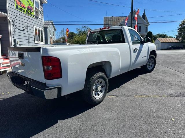 Photo of 2009 Summit White Chevrolet Silverado 1500