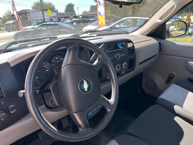Photo of 2009 Summit White Chevrolet Silverado 1500