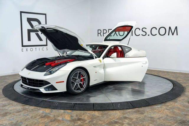 Photo of 2015 Bianco Italia Ferrari F12berlinetta