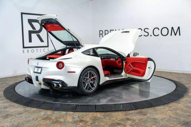 Photo of 2015 Bianco Italia Ferrari F12berlinetta
