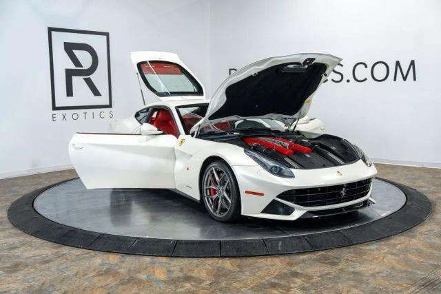 Photo of 2015 Bianco Italia Ferrari F12berlinetta