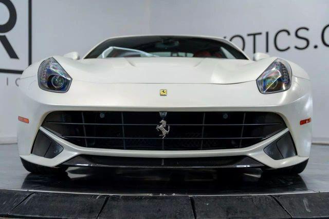 Photo of 2015 Bianco Italia Ferrari F12berlinetta