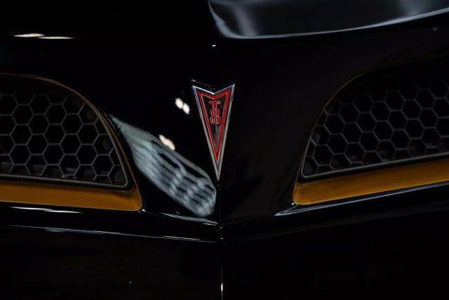 Photo of 2015 Black Chevrolet Camaro