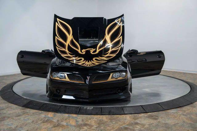 Photo of 2015 Black Chevrolet Camaro