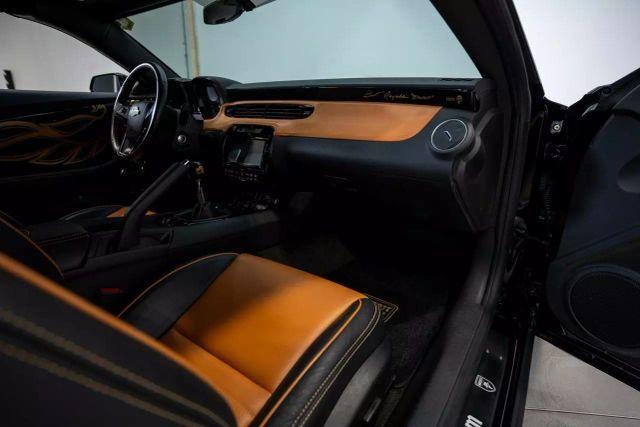 Photo of 2015 Black Chevrolet Camaro