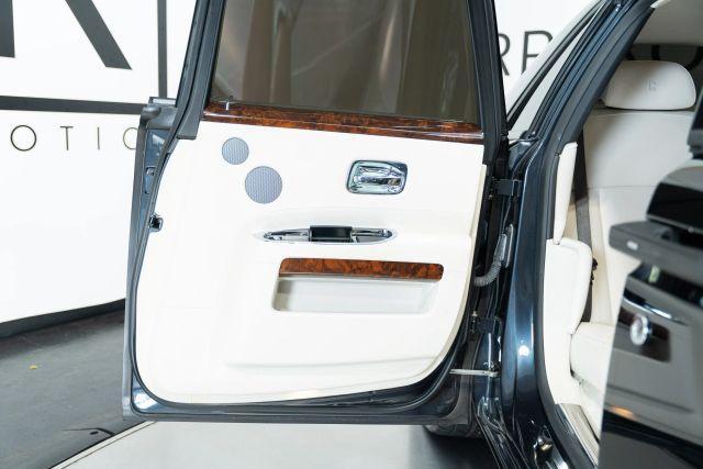 Photo of 2011 Black Rolls-Royce Ghost