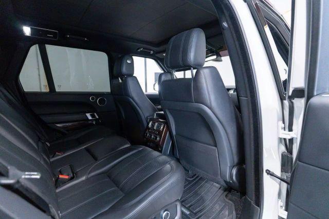 Photo of 2016 Fuji White Land Rover Range Rover