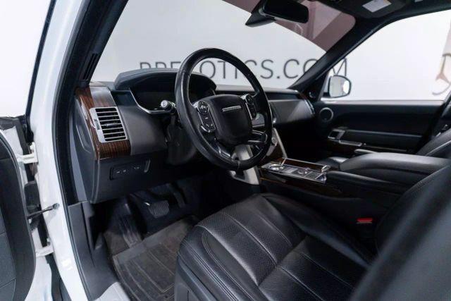 Photo of 2016 Fuji White Land Rover Range Rover