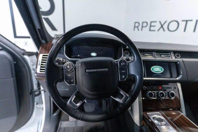 Photo of 2016 Fuji White Land Rover Range Rover