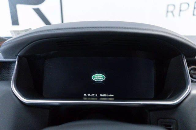 Photo of 2016 Fuji White Land Rover Range Rover