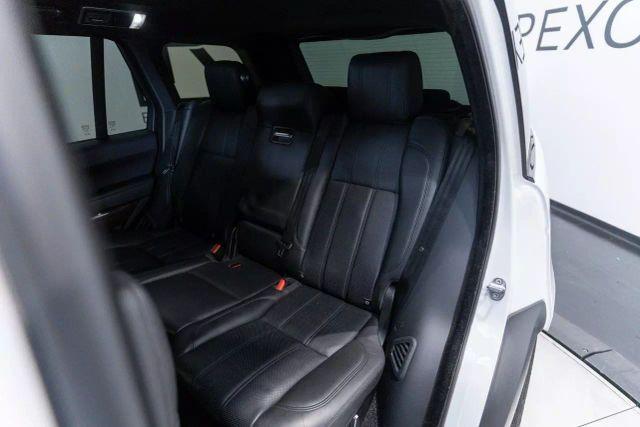 Photo of 2016 Fuji White Land Rover Range Rover