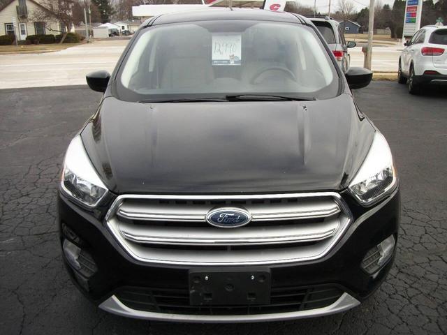Photo of 2017 Black Ford Escape