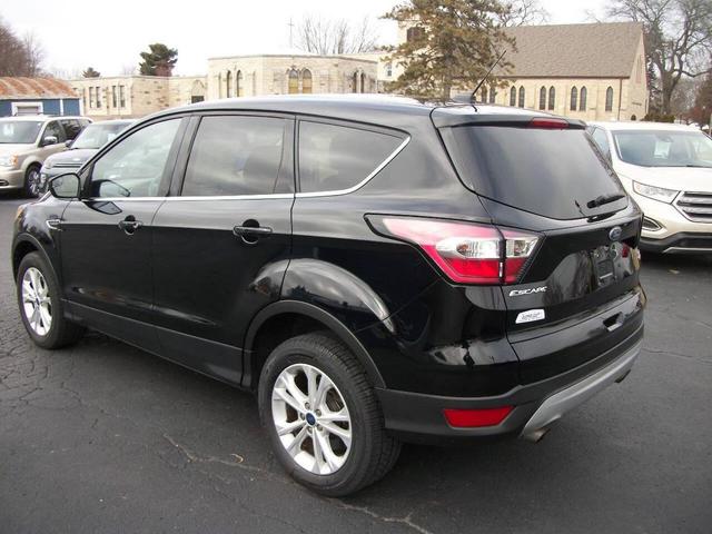 Photo of 2017 Black Ford Escape