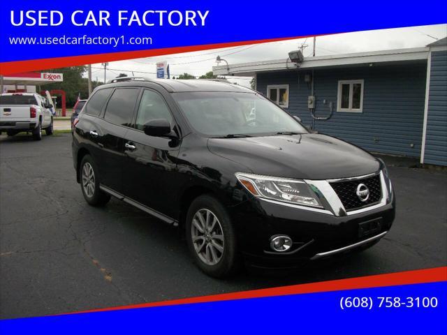 Photo of 2016 Black Nissan Pathfinder