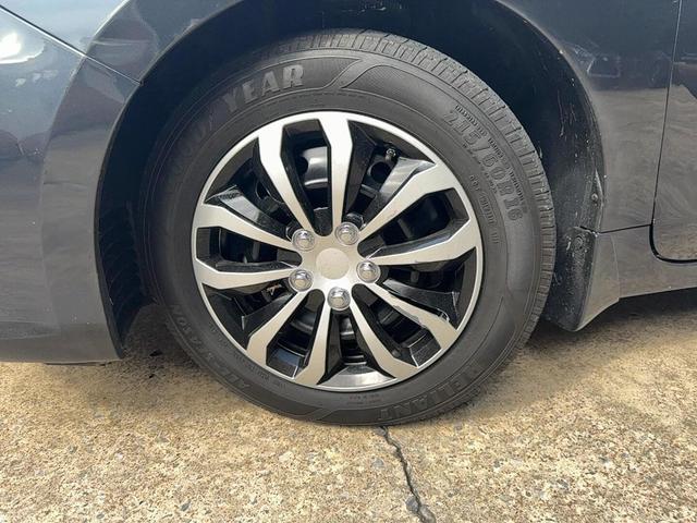 Photo of 2017 Storm Blue Nissan Altima
