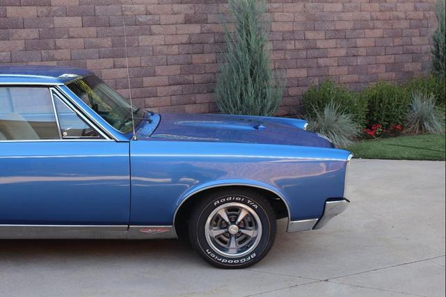 Photo of 1967 BLUE Pontiac GTO