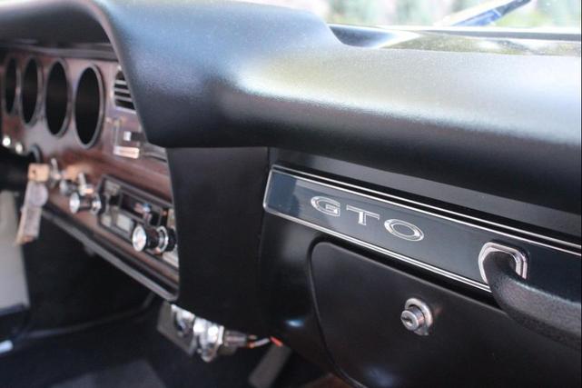 Photo of 1967 BLUE Pontiac GTO