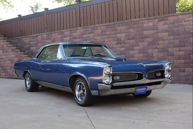 Photo of 1967 BLUE Pontiac GTO