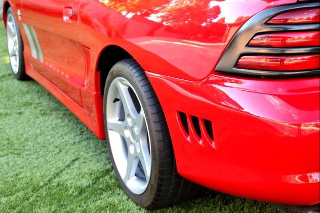 Photo of 1995 RED Ford Mustang