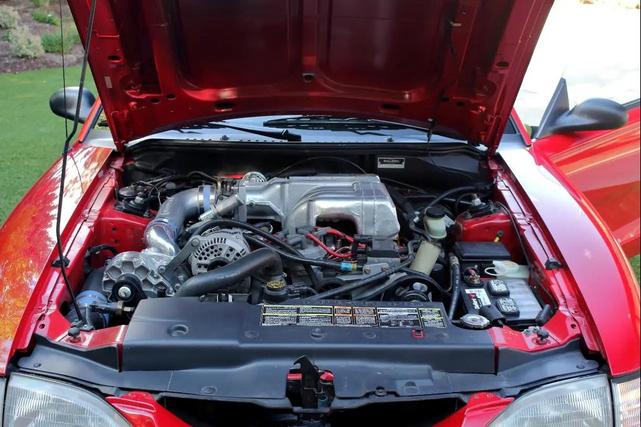 Photo of 1995 RED Ford Mustang