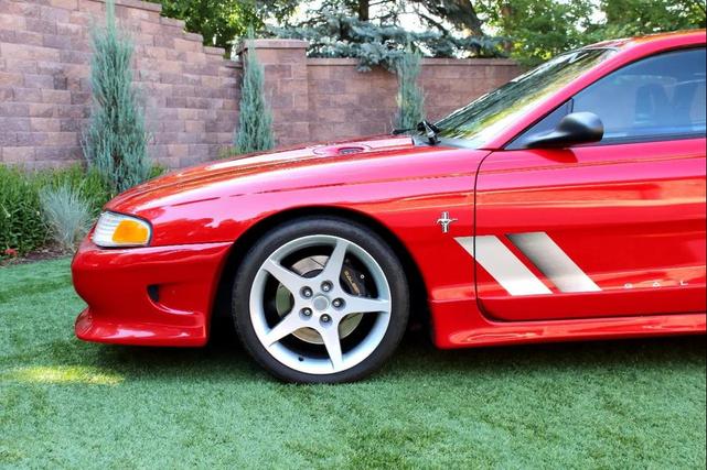 Photo of 1995 RED Ford Mustang