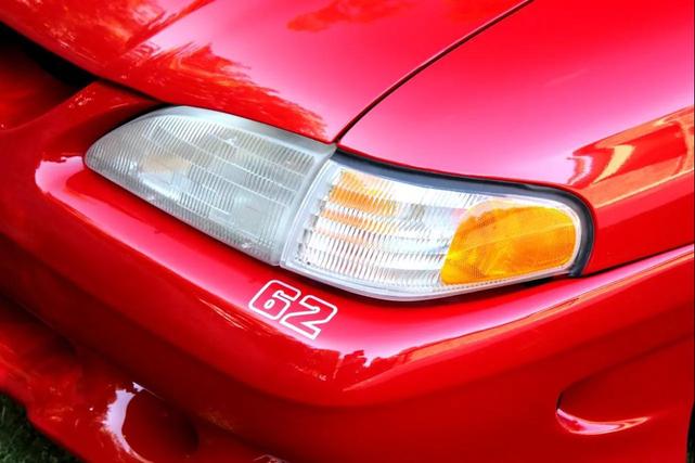 Photo of 1995 RED Ford Mustang
