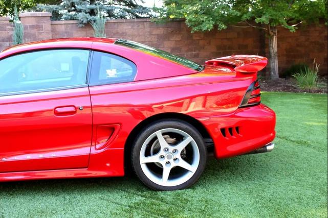 Photo of 1995 RED Ford Mustang