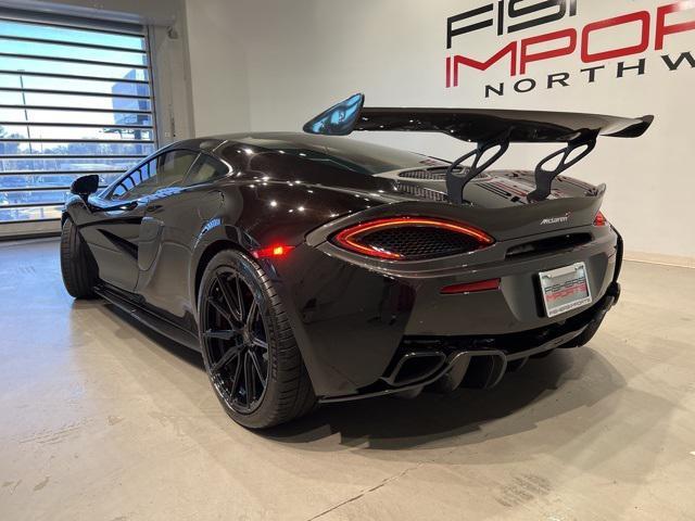 Photo of 2017 Onyx Black McLaren 570GT